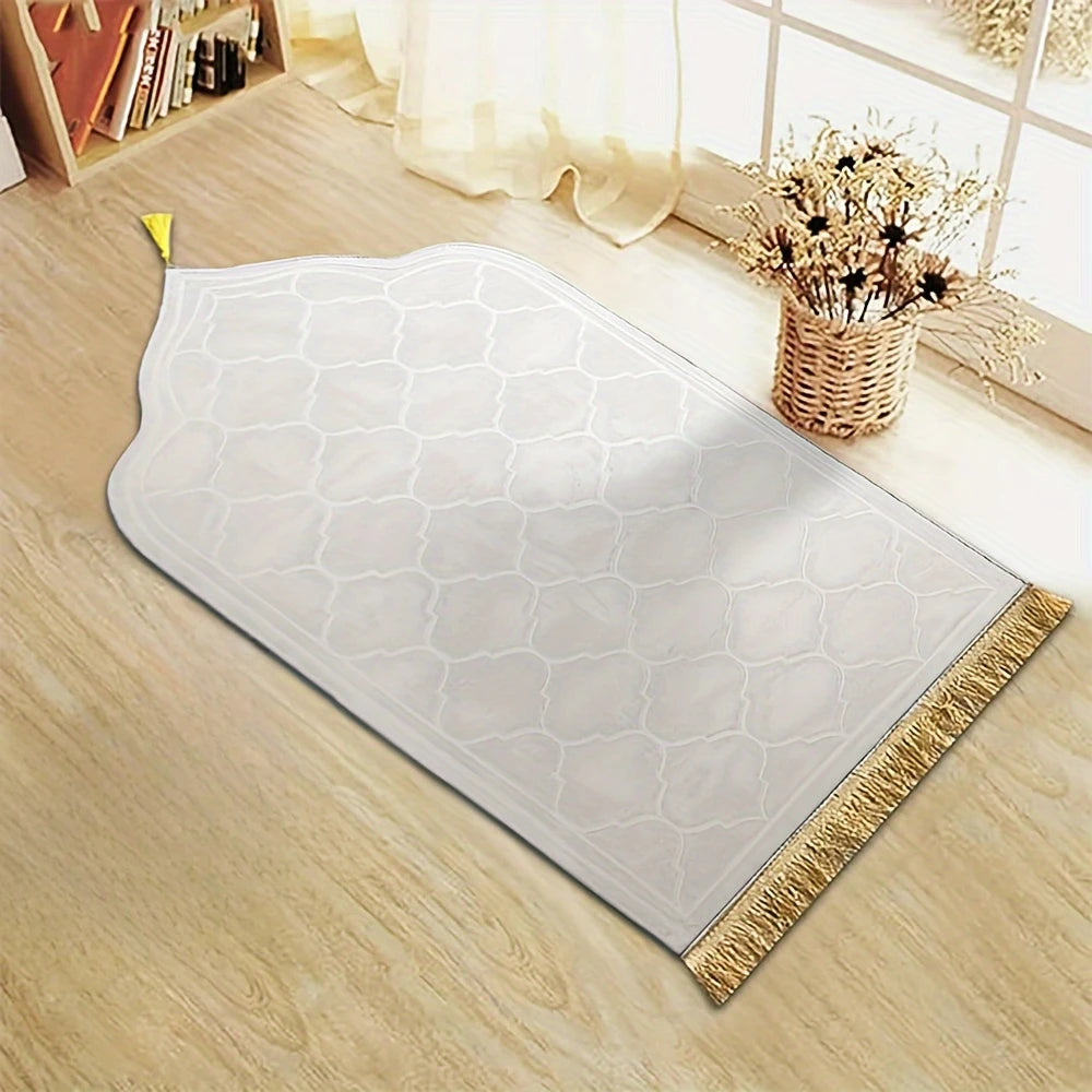 Thickened Printed Prayer Mat Plush With Tassel Flannel Irregular Prayer Mat.